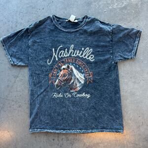 Vintage Y2k Nashville Ride Em Cowboy Horse Grey Graphic Cotton Tee M/L
